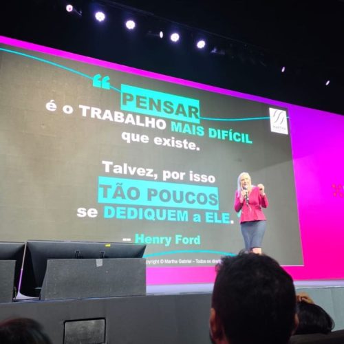 Trabalhar dá trabalho